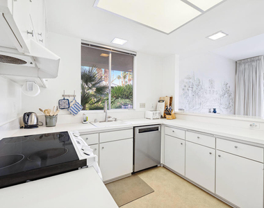 76750 Lark Drive - Photo Thumbnail 4