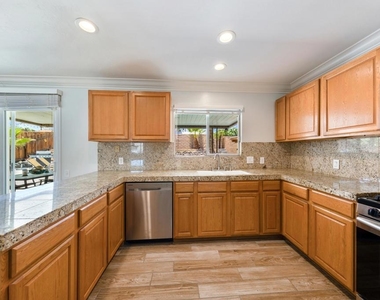 77054 California Drive - Photo Thumbnail 9