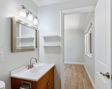 77054 California Drive - Photo Thumbnail 13