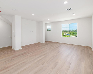 4618 Catmint Lane - Photo Thumbnail 9