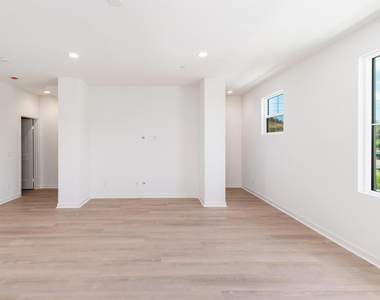 4618 Catmint Lane - Photo Thumbnail 10
