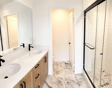 4618 Catmint Lane - Photo Thumbnail 23