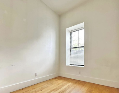 1520 St Johns Place - Photo Thumbnail 3