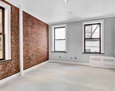 East 26th Street - Photo Thumbnail 4