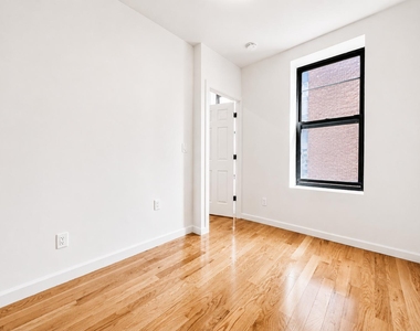 401 East 68th Street - Photo Thumbnail 4