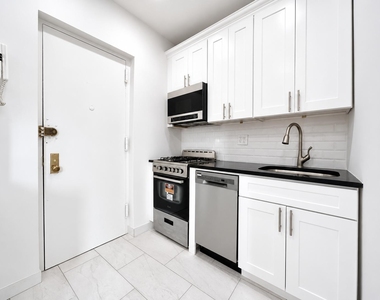 401 East 68th Street - Photo Thumbnail 8