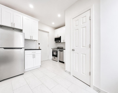 401 East 68th Street - Photo Thumbnail 7