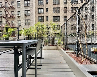 West 96th Street - Photo Thumbnail 11