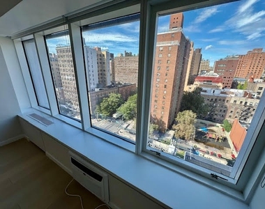West 87th Street - Photo Thumbnail 12
