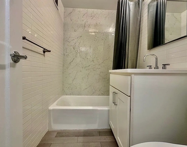West 96th Street - Photo Thumbnail 6