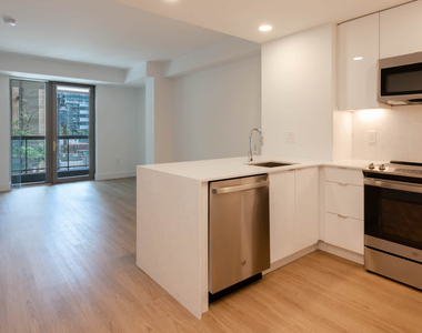 285 Third Street - Photo Thumbnail 6