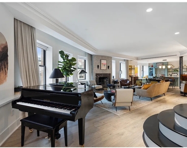 260 W Broadway - Photo Thumbnail 2