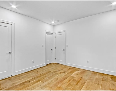 59 Arlington Ave - Photo Thumbnail 6
