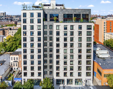East 161st Street - Photo Thumbnail 16