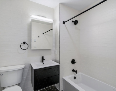 6247 60th Street - Photo Thumbnail 8