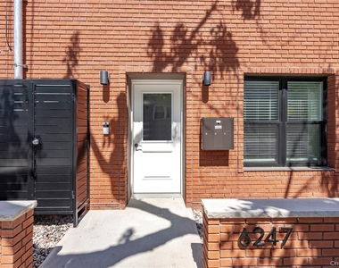 6247 60th Street - Photo Thumbnail 11