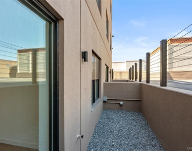 6247 60th Street - Photo Thumbnail 9