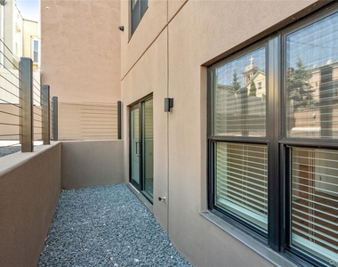 6247 60th Street - Photo Thumbnail 10