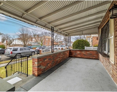 11515 141st Street - Photo Thumbnail 9
