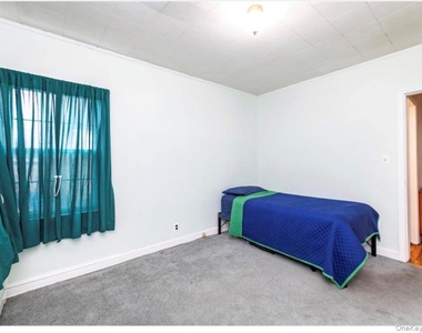 11515 141st Street - Photo Thumbnail 1