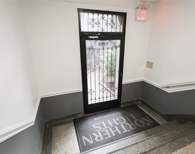 148-09 Northern Boulevard - Photo Thumbnail 1