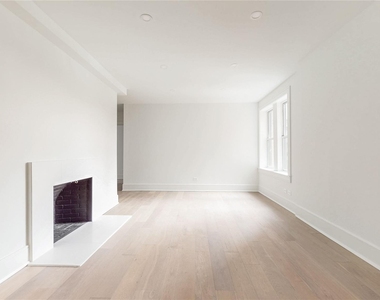 148-09 Northern Boulevard - Photo Thumbnail 2
