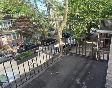8812 86th Street - Photo Thumbnail 2