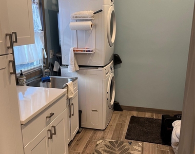824 W Main Street - Photo Thumbnail 20