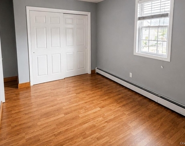 340 50th Street - Photo Thumbnail 11
