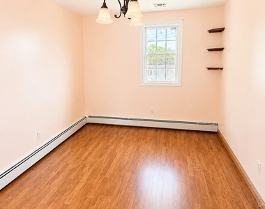 340 50th Street - Photo Thumbnail 3