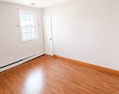 340 50th Street - Photo Thumbnail 8