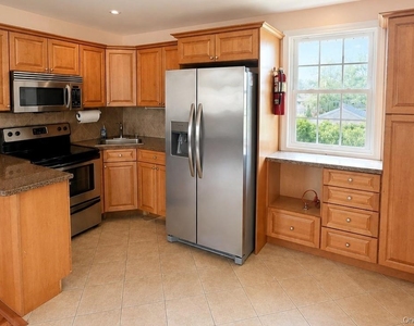 340 50th Street - Photo Thumbnail 2