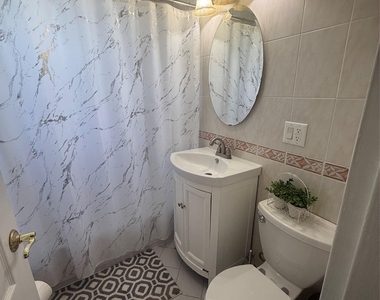 42 Winchester Avenue - Photo Thumbnail 3