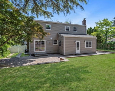 217 Bellerose Avenue - Photo Thumbnail 20