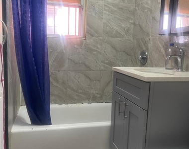 17747 106th Avenue - Photo Thumbnail 3