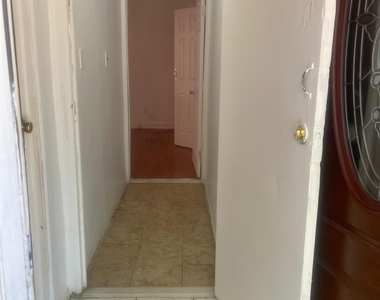 17747 106th Avenue - Photo Thumbnail 6