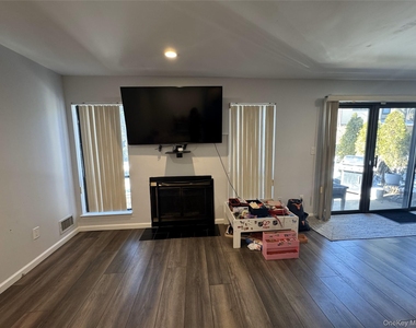 48 Wimbledon Drive - Photo Thumbnail 8