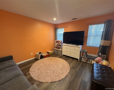 48 Wimbledon Drive - Photo Thumbnail 16