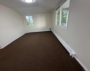 21707 134th Road - Photo Thumbnail 4