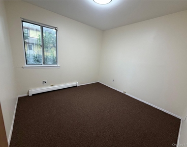 21707 134th Road - Photo Thumbnail 2