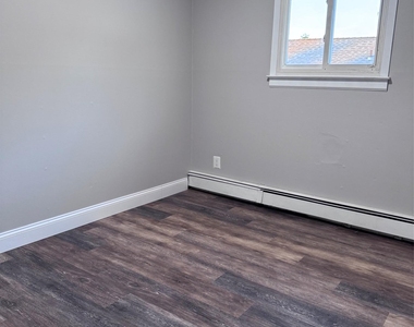 12 Terrace View Road - Photo Thumbnail 7
