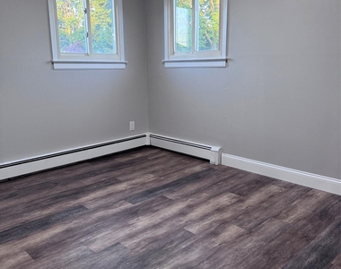12 Terrace View Road - Photo Thumbnail 9