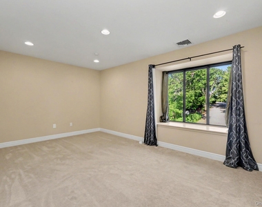 212 Old Farm Lane - Photo Thumbnail 19