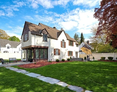 4 Glenwolde Park - Photo Thumbnail 3