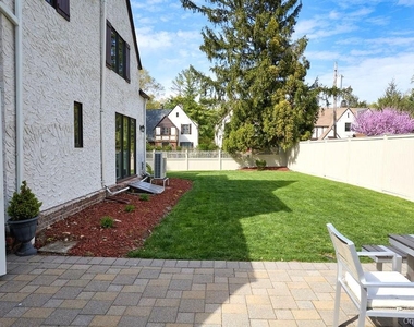 4 Glenwolde Park - Photo Thumbnail 26