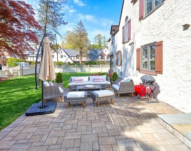 4 Glenwolde Park - Photo Thumbnail 19