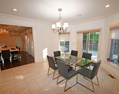 26 Spring Lane - Photo Thumbnail 19