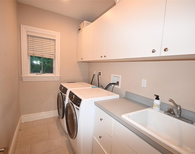 26 Spring Lane - Photo Thumbnail 22