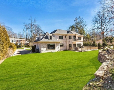 26 Spring Lane - Photo Thumbnail 10
