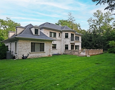 26 Spring Lane - Photo Thumbnail 24